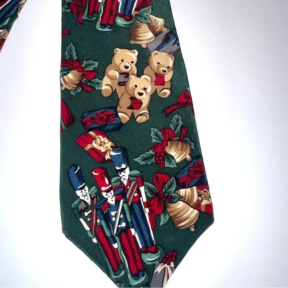 Zylos George Machado Christmas Nutcracker Teddy Bear 100% Silk Tie O/S